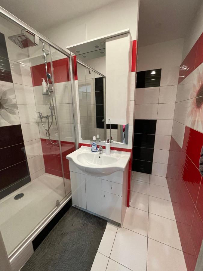 Monfas Apartment Barrandov プラハ エクステリア 写真
