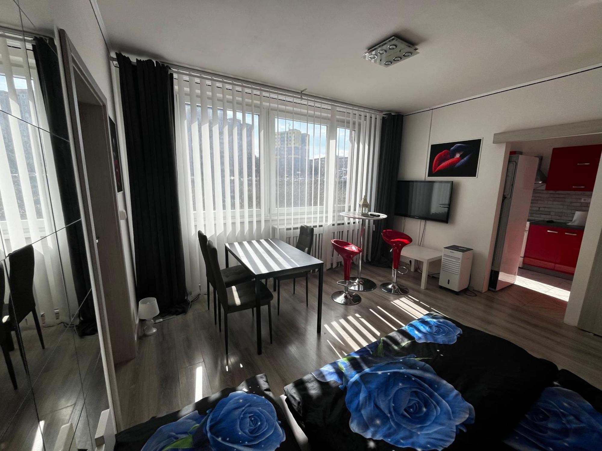 Monfas Apartment Barrandov プラハ エクステリア 写真